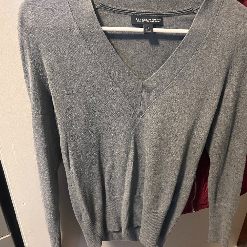 womens gray sweater